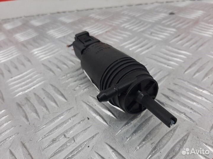 Насос (моторчик) омывателя стекла Land Rover 3