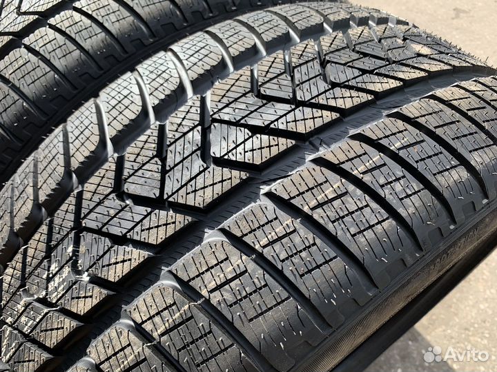 Pirelli Scorpion Winter 315/35 R22 и 275/40 R22