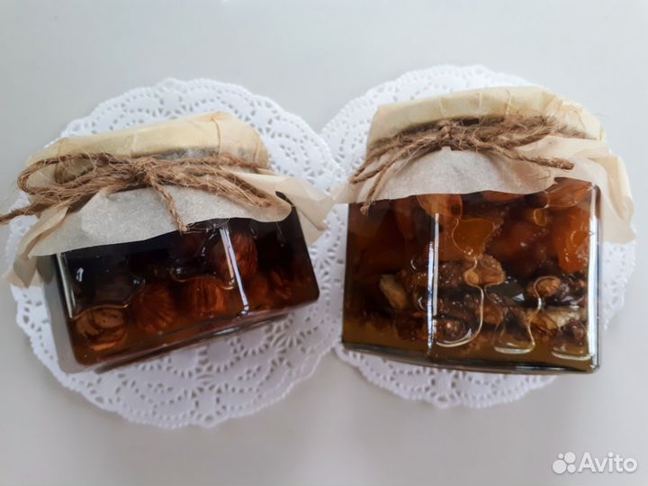 Орешки ассорти в меду