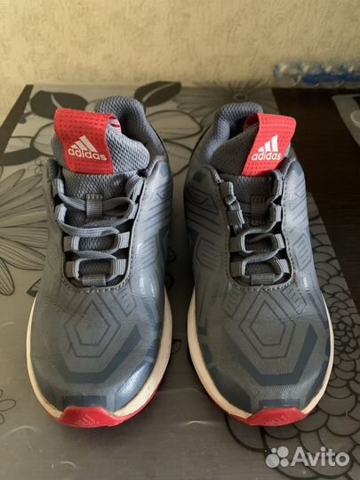 Кроссовки adidas