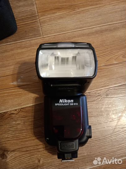 Nikon SB-910