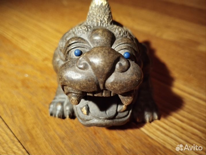 Статуэтка китайского водяного дракона лун-вана