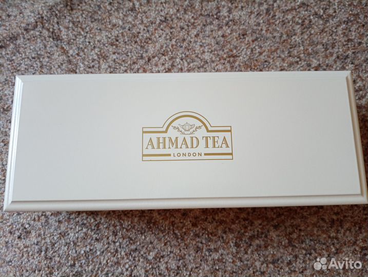 Деревянная шкатулка