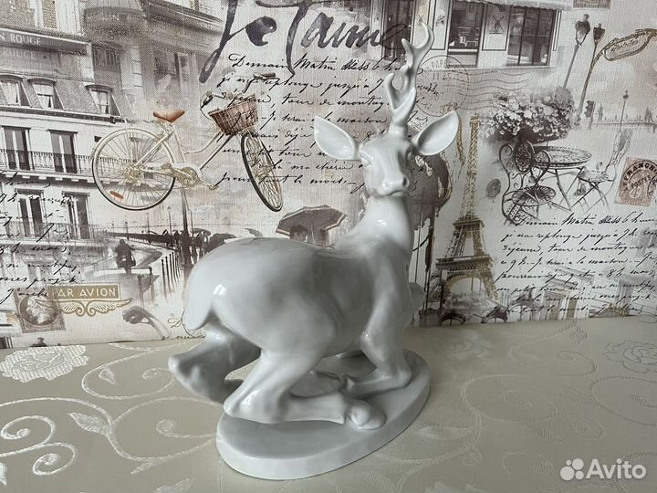 Фарфоровая статуэтка редкий белый олень СССР