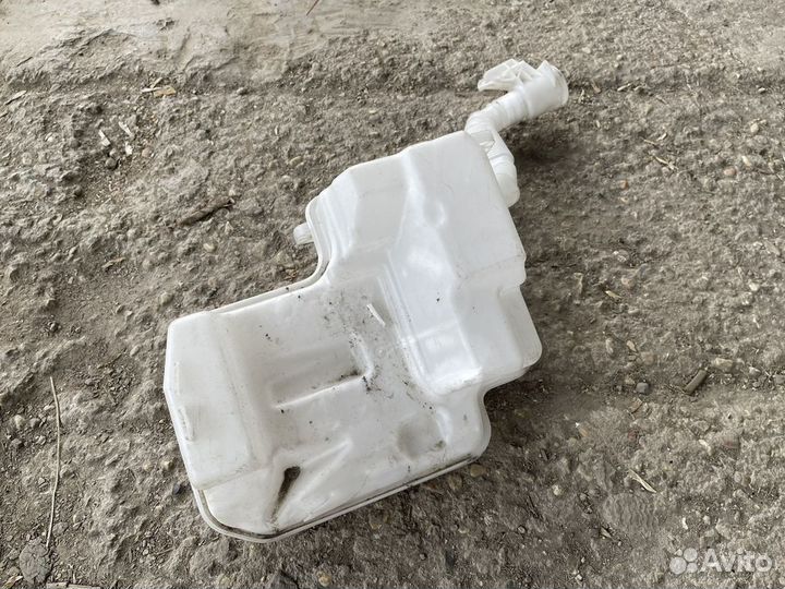 Бачок омывателя Skoda Octavia A7 OEM