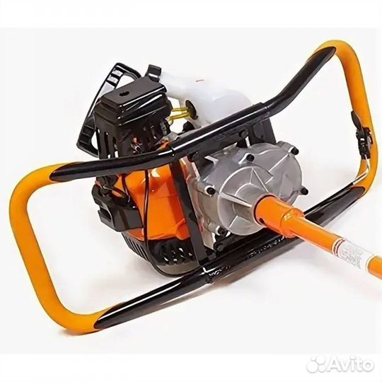 Двигатель мотоледобура higashi B52