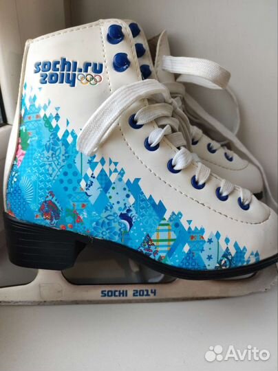 Коньки фигурные для девочки