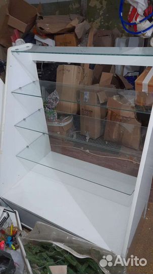 Тумба витрина