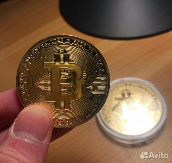 Монета Биткоин
