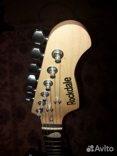 Электро гитара бу