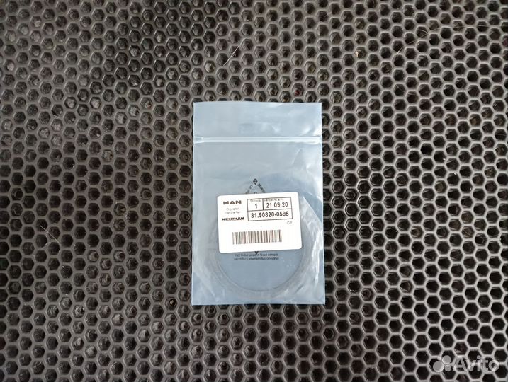 Кольцо стопорное MAN 81908200595