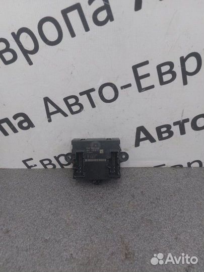 Блок управления дверьми передний правый Land Rover