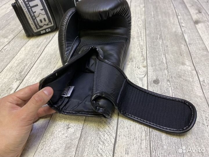 Боксерские перчатки Top King Boxing AIR Black