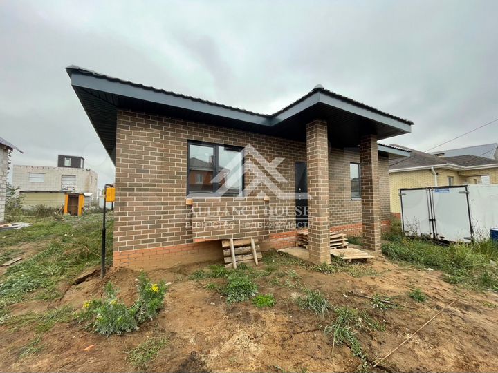 Коттедж 120 м² на участке 6 сот.