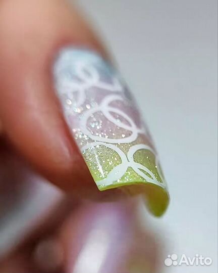 Маникюр педикюр