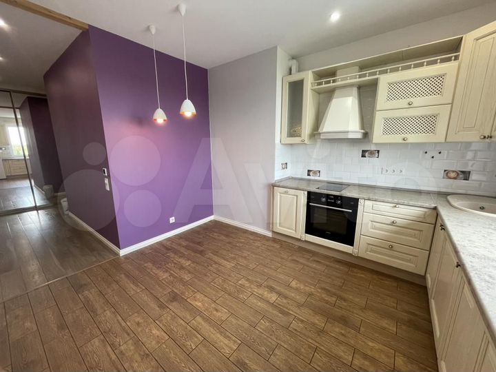 2-к. квартира, 58,1 м², 13/17 эт.