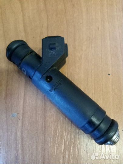 Форсунка топливная Volkswagen Passat B5+ седан ALZ