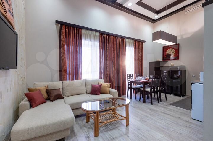 2-к. квартира, 53 м², 10/10 эт.