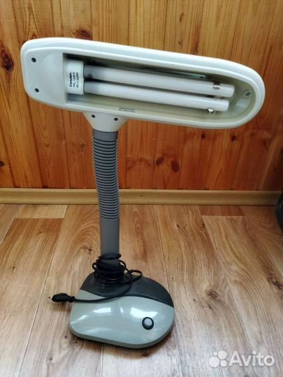 Лампа настольная