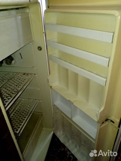 Холодильник бу маленький