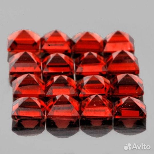 Гранат натуральный 4,30Ct 3,0мм 20шт VVS Square