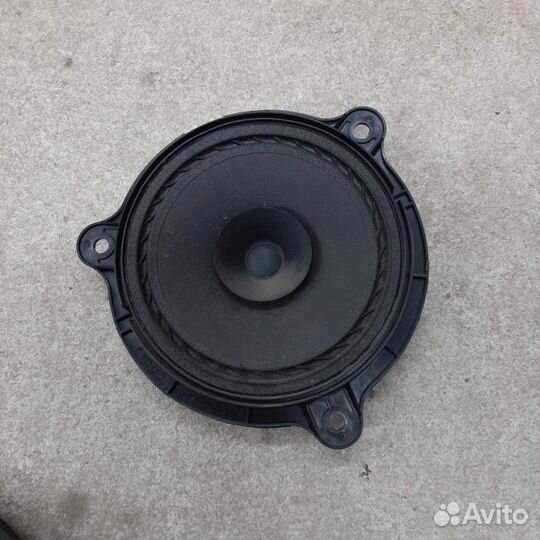 Динамик Nissan 40w