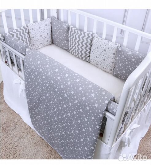 Комплект бортики в детскую кроватку