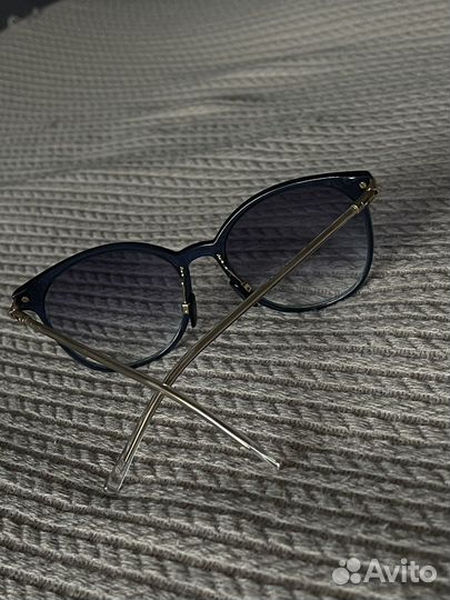 Солнцезащитные очки женские брендовые