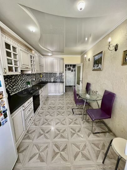 3-к. квартира, 111 м², 10/10 эт.