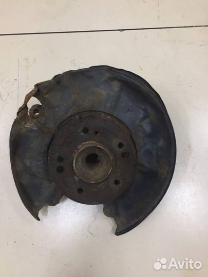 Кулак поворотный задний левый