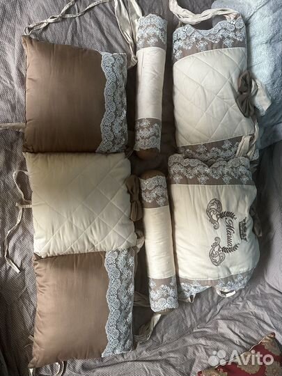 Бортики в детскую кроватку, балдахин, держатель