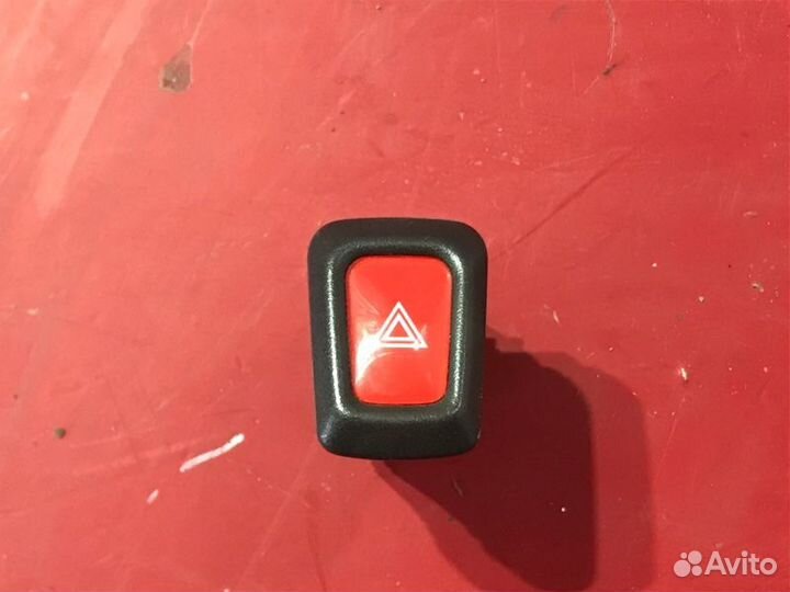 Кнопка аварийной сигнализации Nissan Almera N16