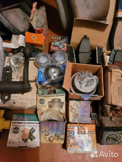 Запчасти и аксессуары на автомобиль газ 24