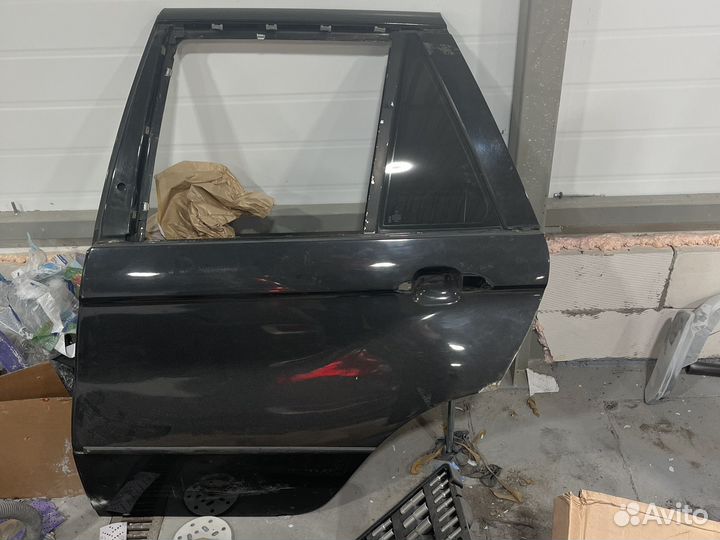 Задняя дверь бмв х 5 Е53