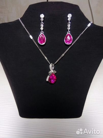 Красивые наборы бижутерии