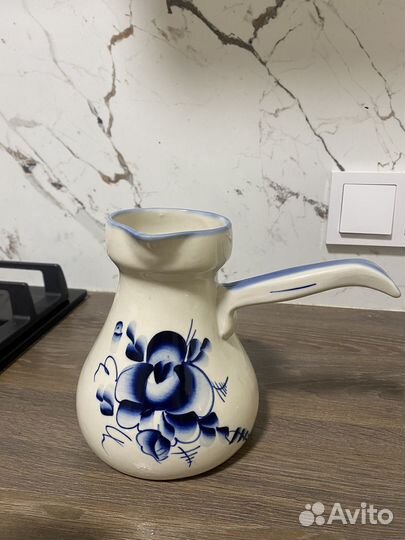 Кувшин гжель