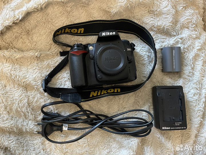 Зеркальный фотоаппарат nikon d90