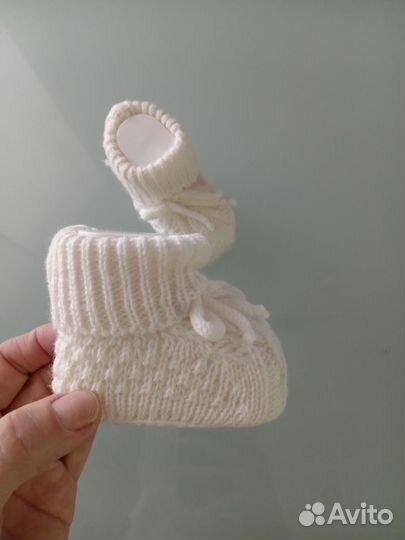 Пинетки вязаные для малыша