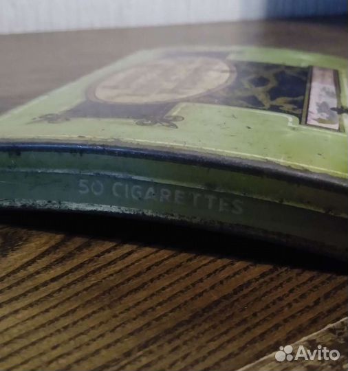 Жестяная коробка из под сигарет. Англия