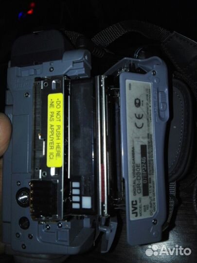 Видеокамера JVC GR-D30E