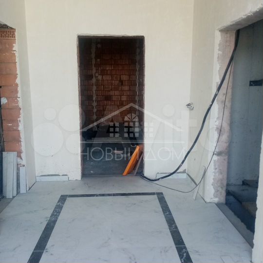 4-к. квартира, 201 м², 9/9 эт.