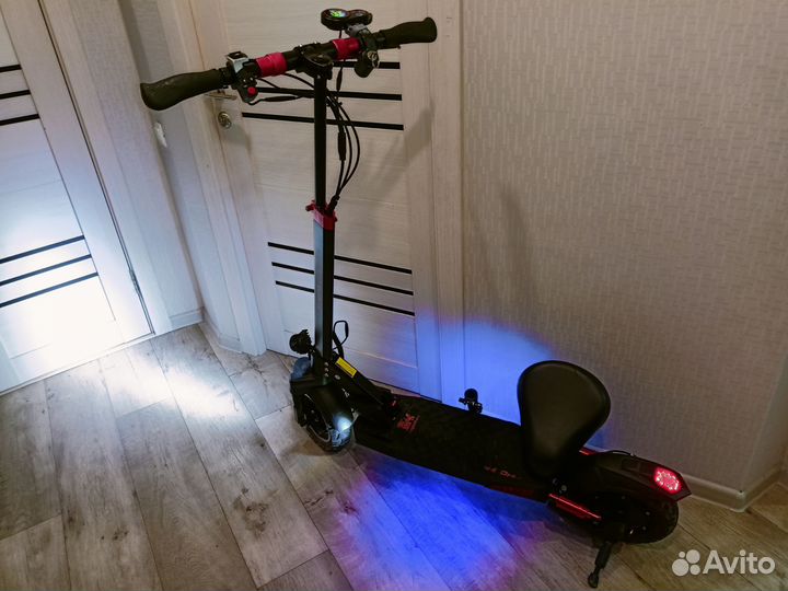 Самокат взрослый электрический