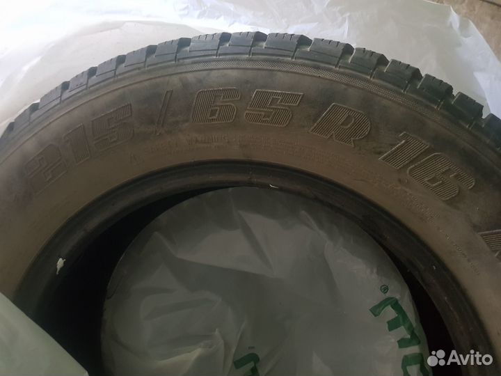 Michelin Latitude Tour HP 215/65 R16