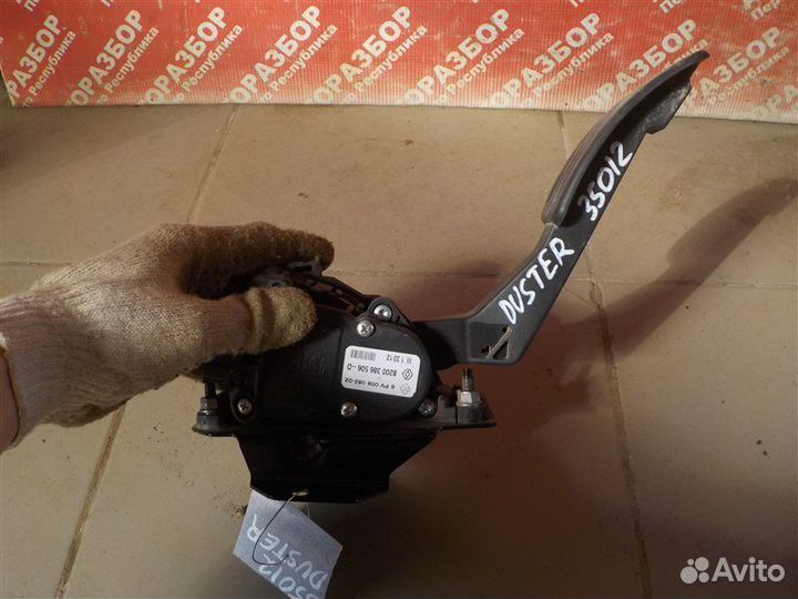 Педаль газа Renault Duster K4MA606 2012