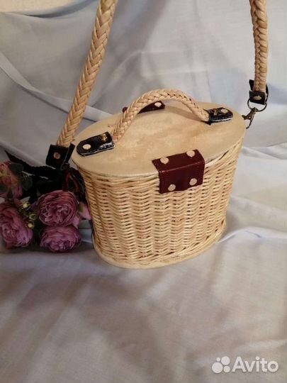 Сумочка женская, плетёная