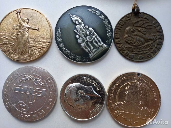 Продаю настольные медали