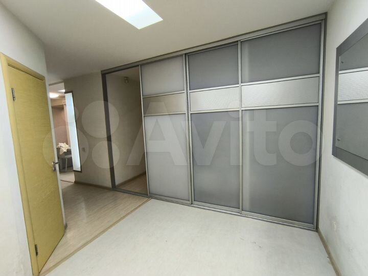 4-к. квартира, 137,2 м², 7/8 эт.