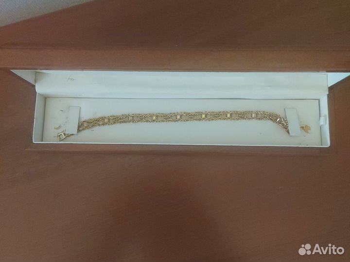 Золотой браслет