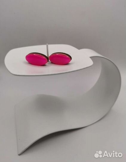 Серьги светятся в темноте