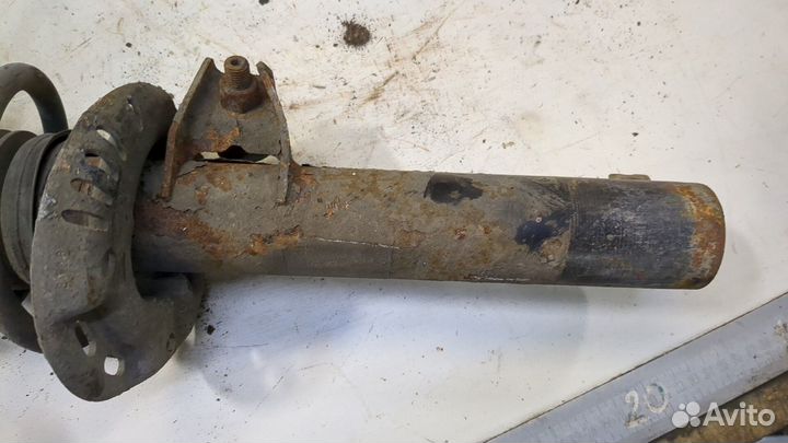 Амортизатор подвески Volkswagen Passat 6, 2008